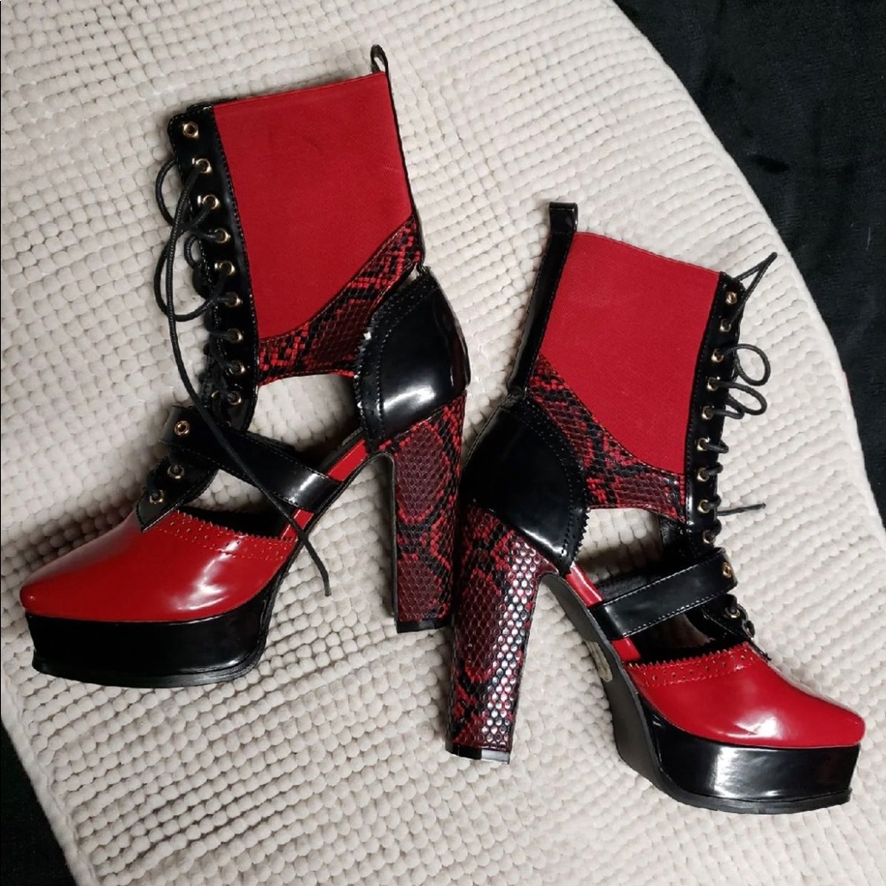 Cape Robbin Boots 7.5